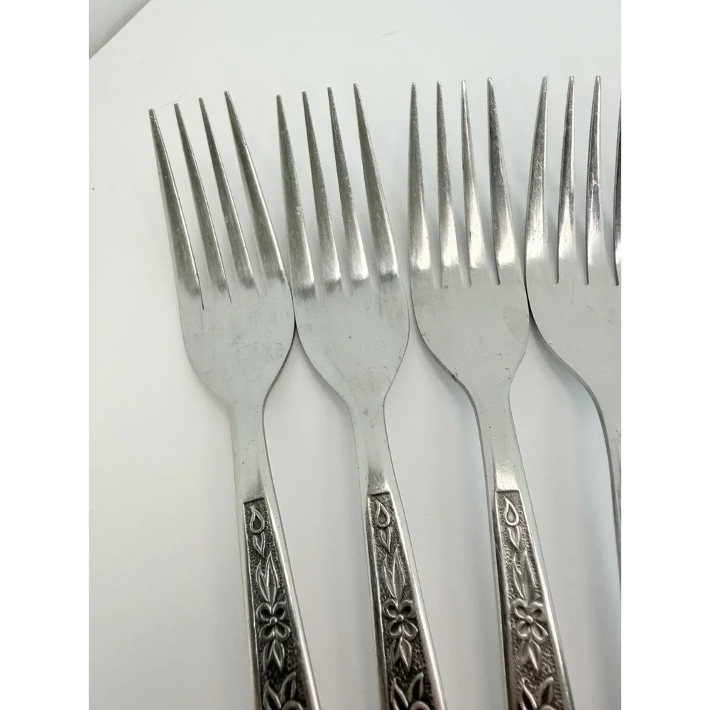 Stanley Roberts La Spana Stainless Embossed Flowers Lot of 5 Dinner Forks .